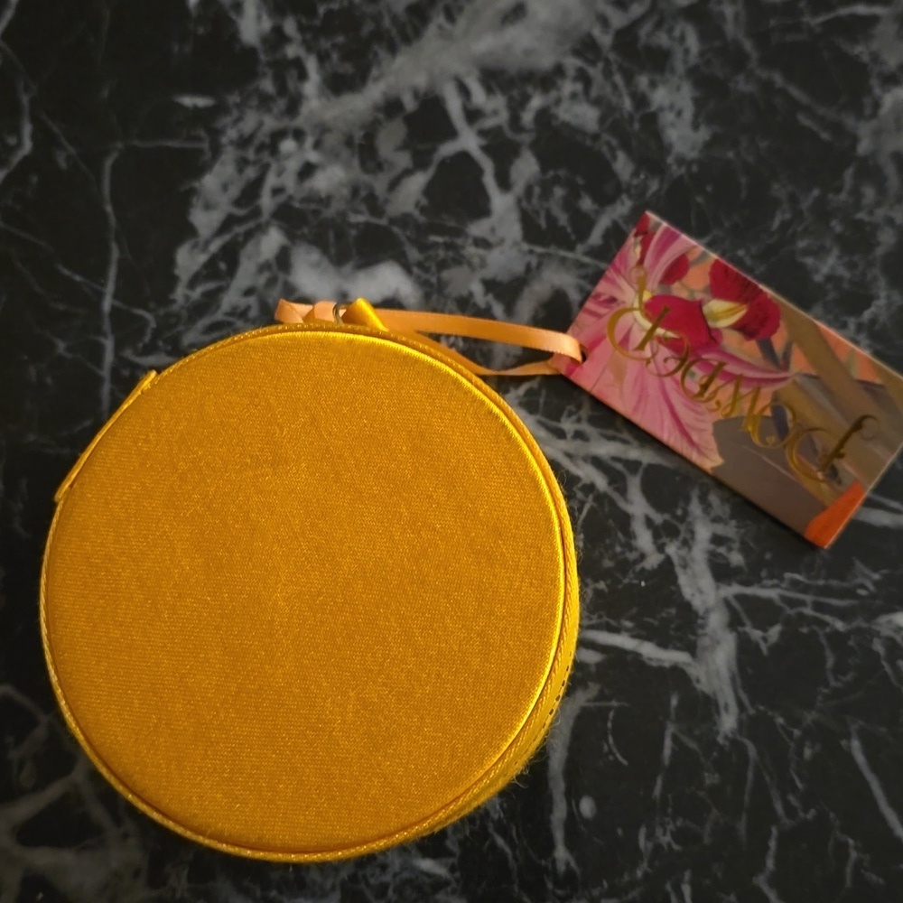 ❤️BUY 2 GET 1 FREE Vibrant Yellow Floral Cosmetic Bag with Zipper - Picture 5 of 12